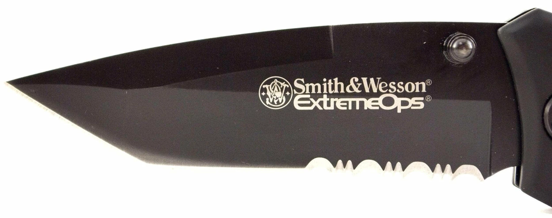 Smith & Wesson Extreme Ops Tanto Pocket Knife With Partially Serrated Blade SWFR2S - Image 5