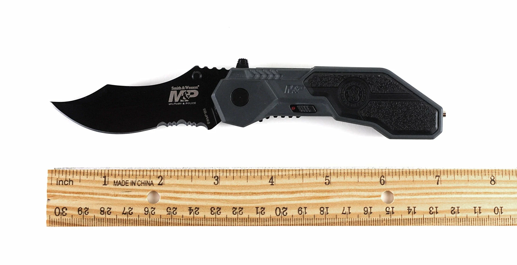 Smith & Wesson M&P Tactical Police MAGIC Assisted Opening Pocket Knife - Image 3