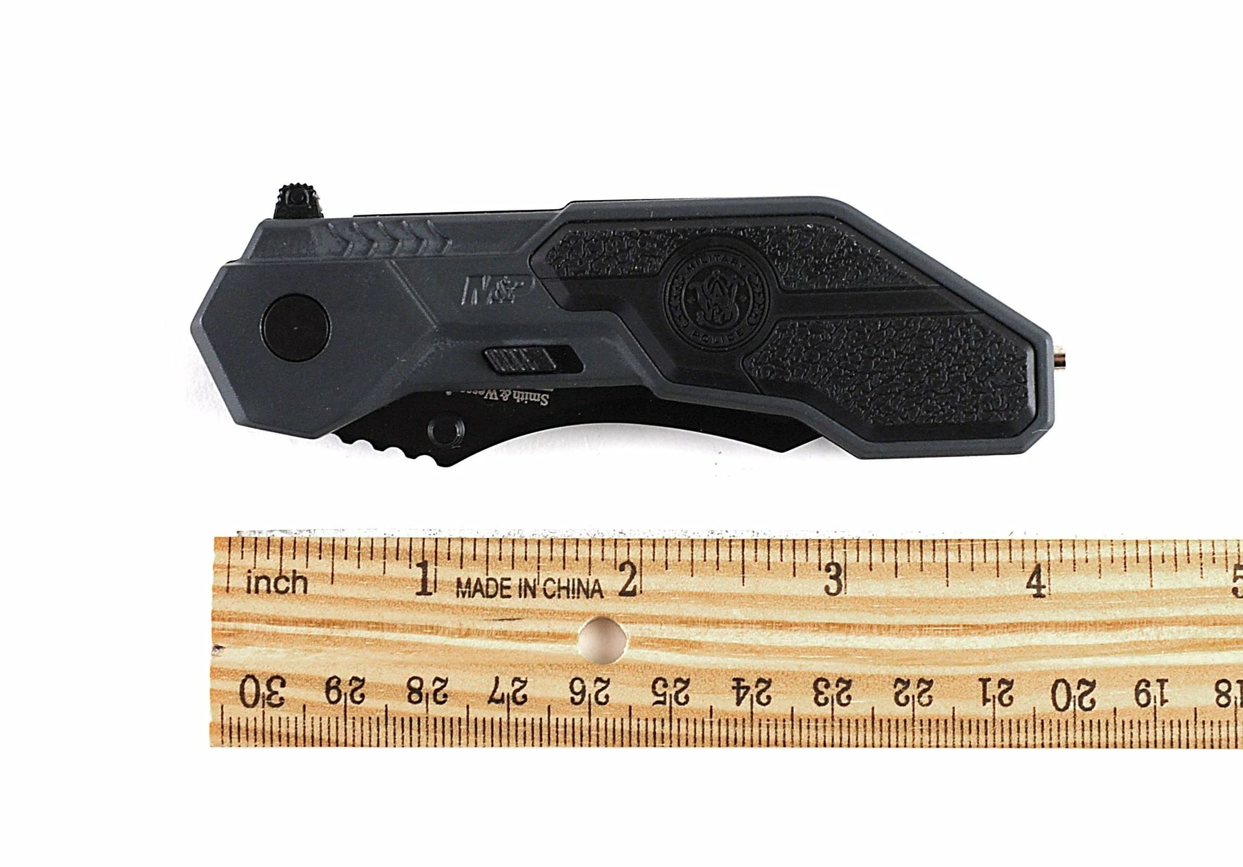 Smith & Wesson M&P Tactical Police MAGIC Assisted Opening Pocket Knife - Image 4