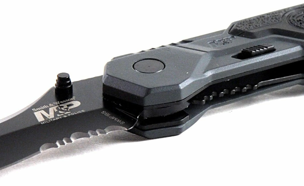 Smith & Wesson M&P Tactical Police MAGIC Assisted Opening Pocket Knife - Image 12