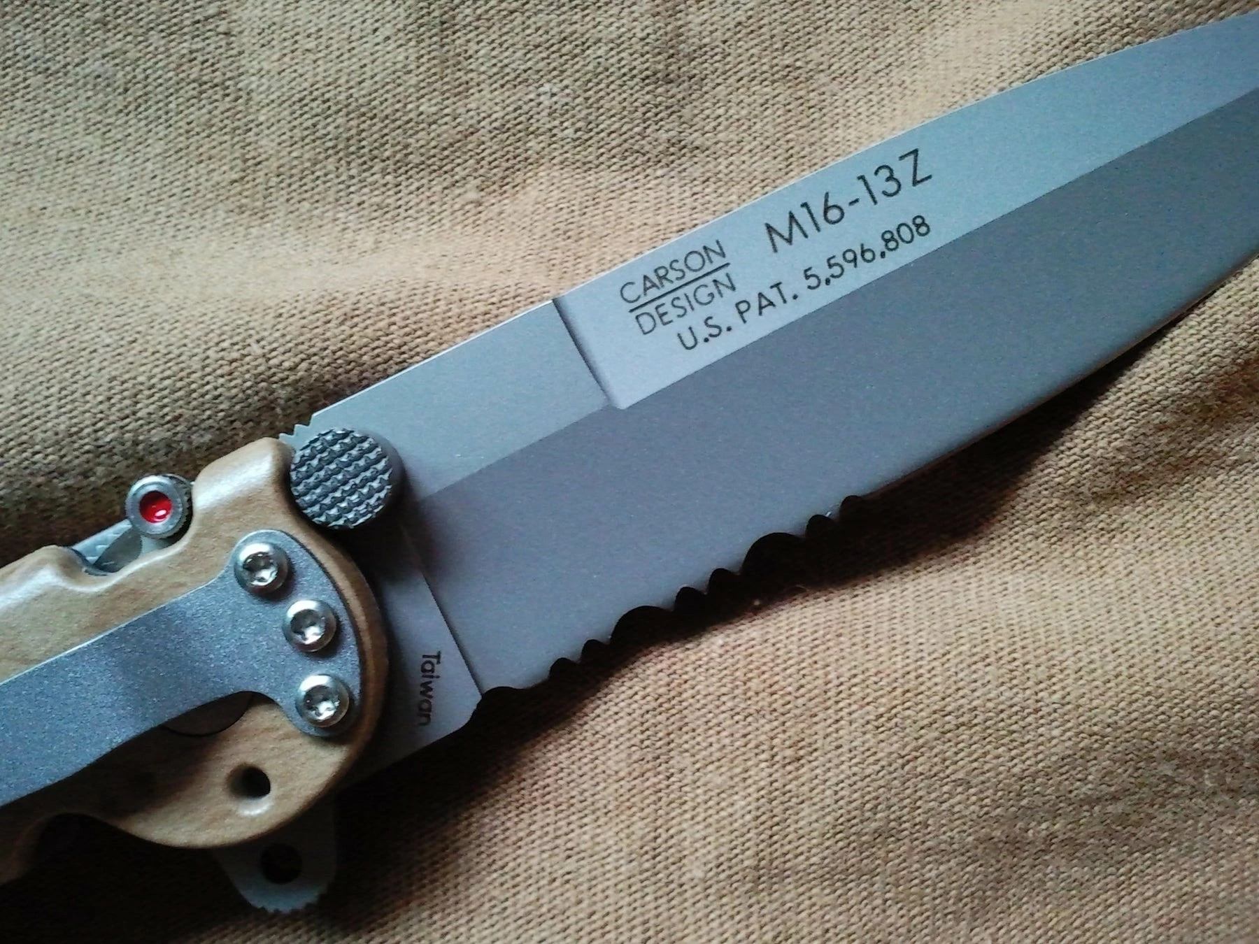 Columbia River (CRKT) CRKT M16 3.5" Pocket Knife (Combo Edge, Desert Tan Zytel Handle) - Image 3