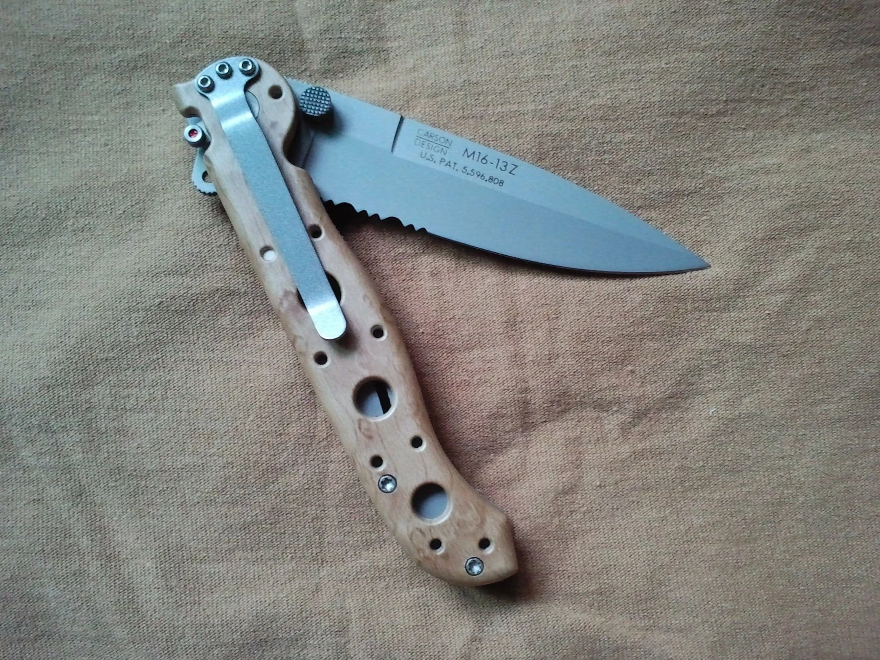 Columbia River (CRKT) CRKT M16 3.5" Pocket Knife (Combo Edge, Desert Tan Zytel Handle) - Image 5