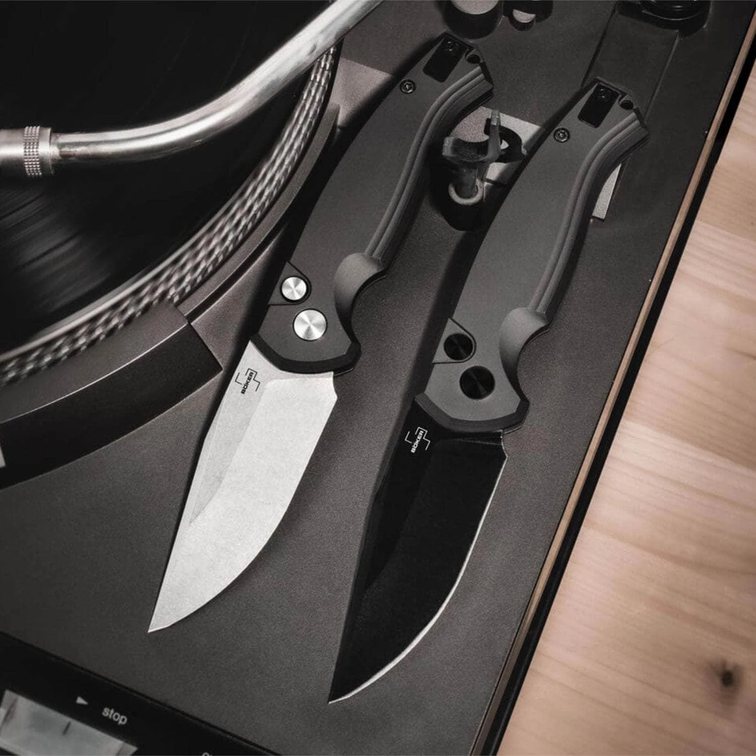 Boker Plus Karakurt Auto, 3" 154CM Black Blade, Aluminum Handle - 01BO365 - Image 2