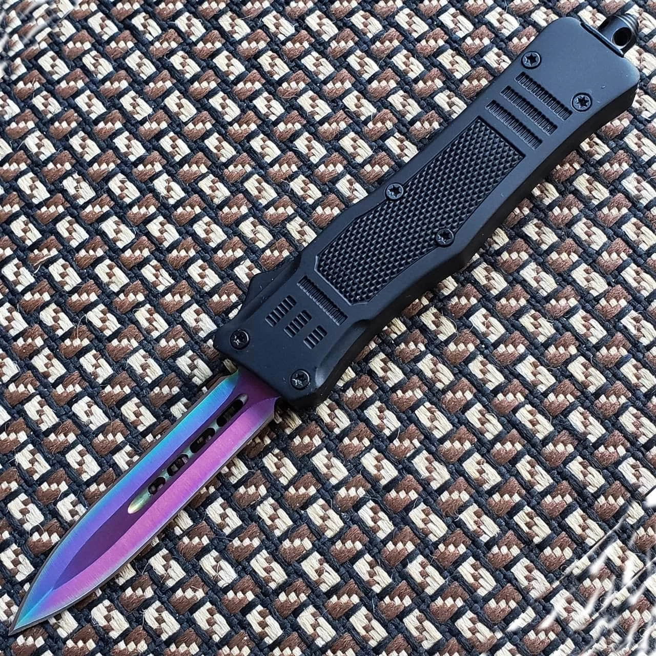 Knife Depot Titanium Legacy Edge OTF Knife Spear Point, Double Edged Blade - Image 3