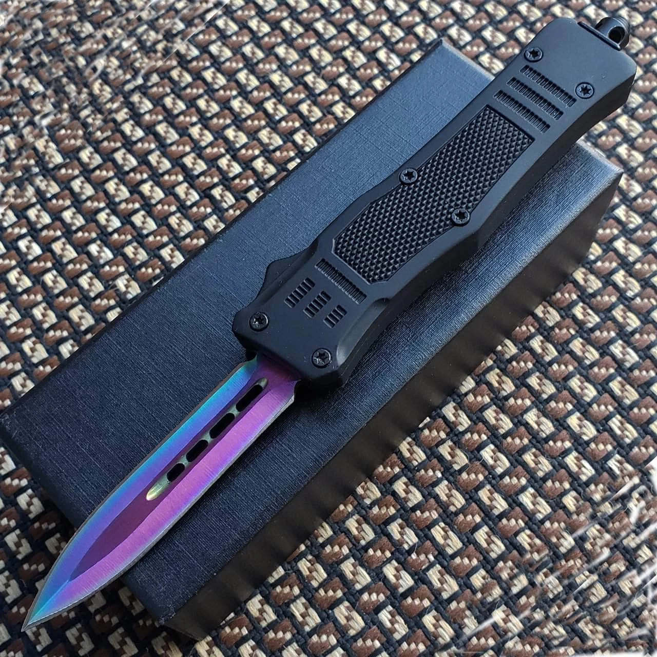 Knife Depot Titanium Legacy Edge OTF Knife Spear Point, Double Edged Blade - Image 4